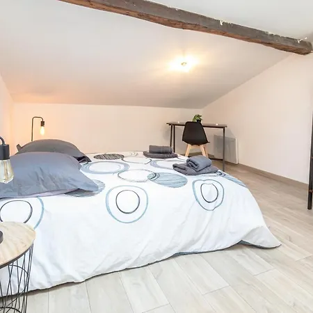 Appartements Tout Equipes Au Coeur De Beziers Apartamento